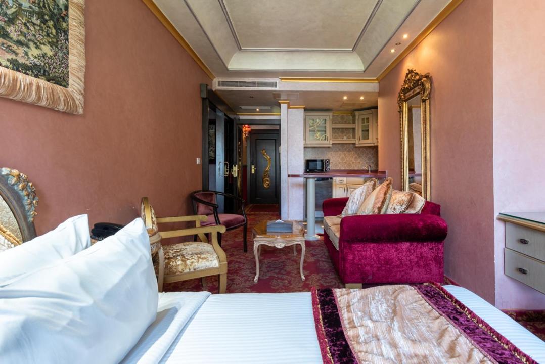 Q Hotel Бейрут Экстерьер фото