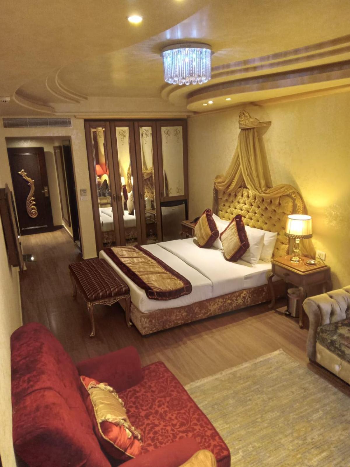 Q Hotel Бейрут Экстерьер фото