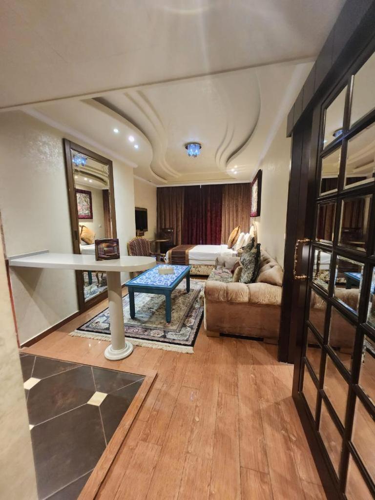 Q Hotel Бейрут Экстерьер фото